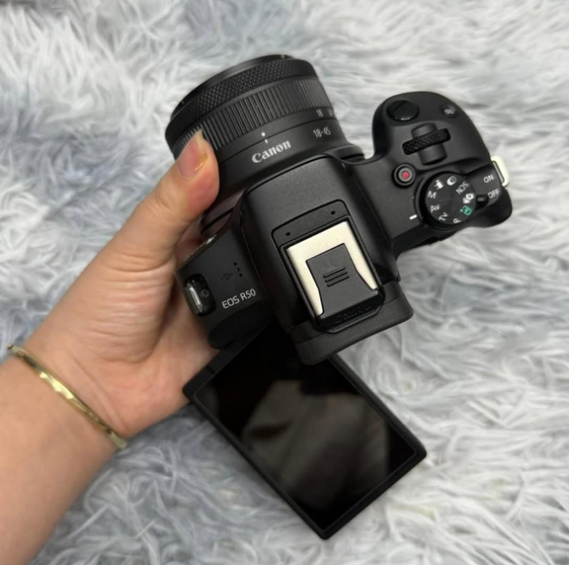 Camera Can EOS R50 Black Cameras-and-accessories
