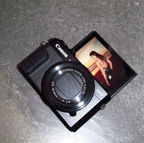 Camera Can Mark III Black Cameras-and-accessories