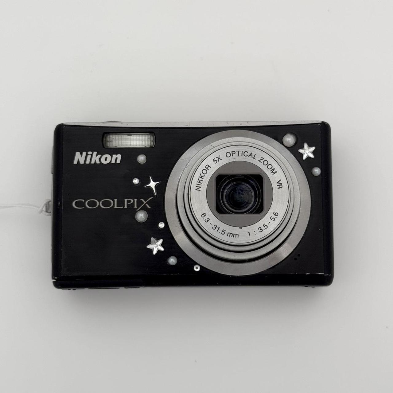 Nikon Coolpix S560 Digital Camera💗 Tested by our...