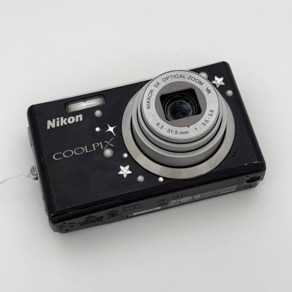 Nikon Coolpix S560 Digital Camera💗 Tested by our...