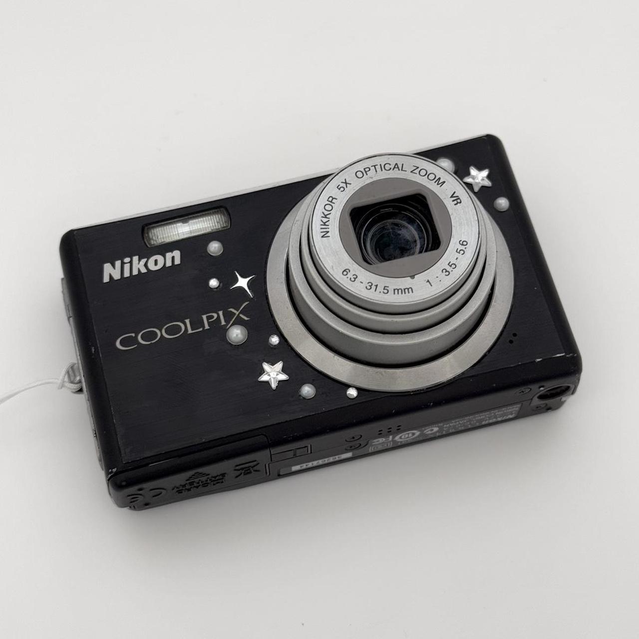 Nikon Coolpix S560 Digital Camera💗 Tested by our...