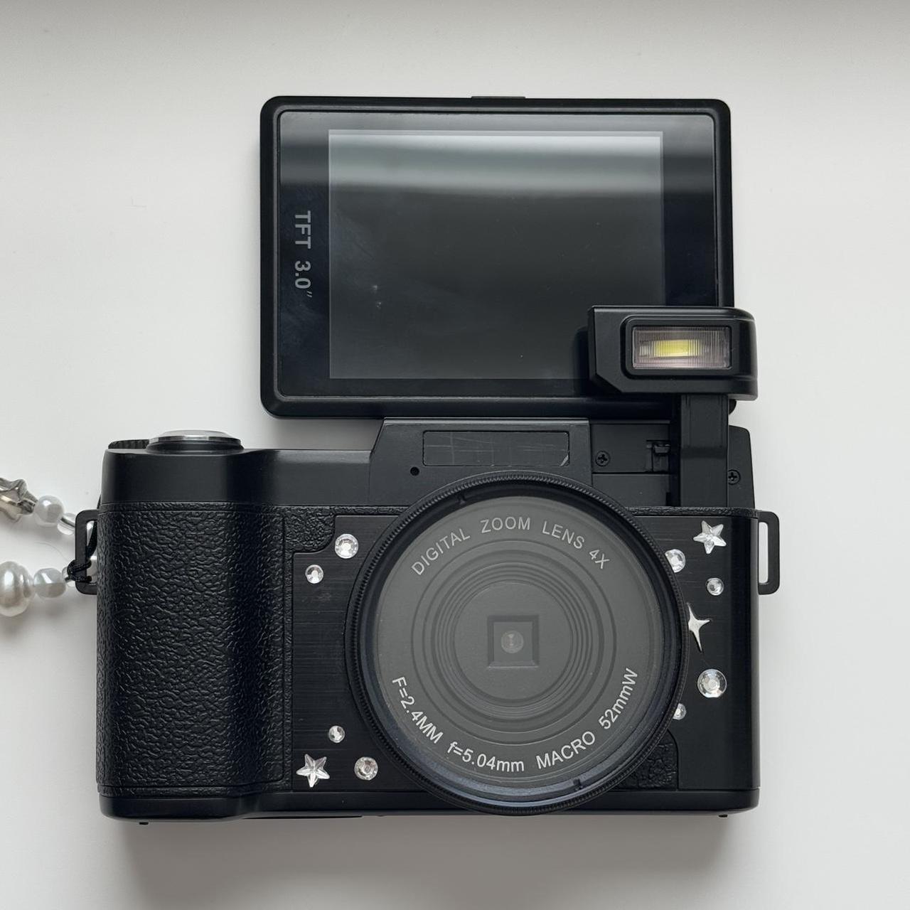 Swivel Screen Digital Camera | No Brand Name💗...