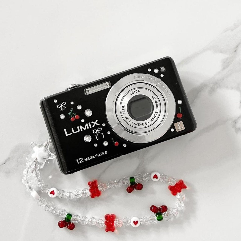 Panasonic Lumix DMC-FS15 compact digital camera