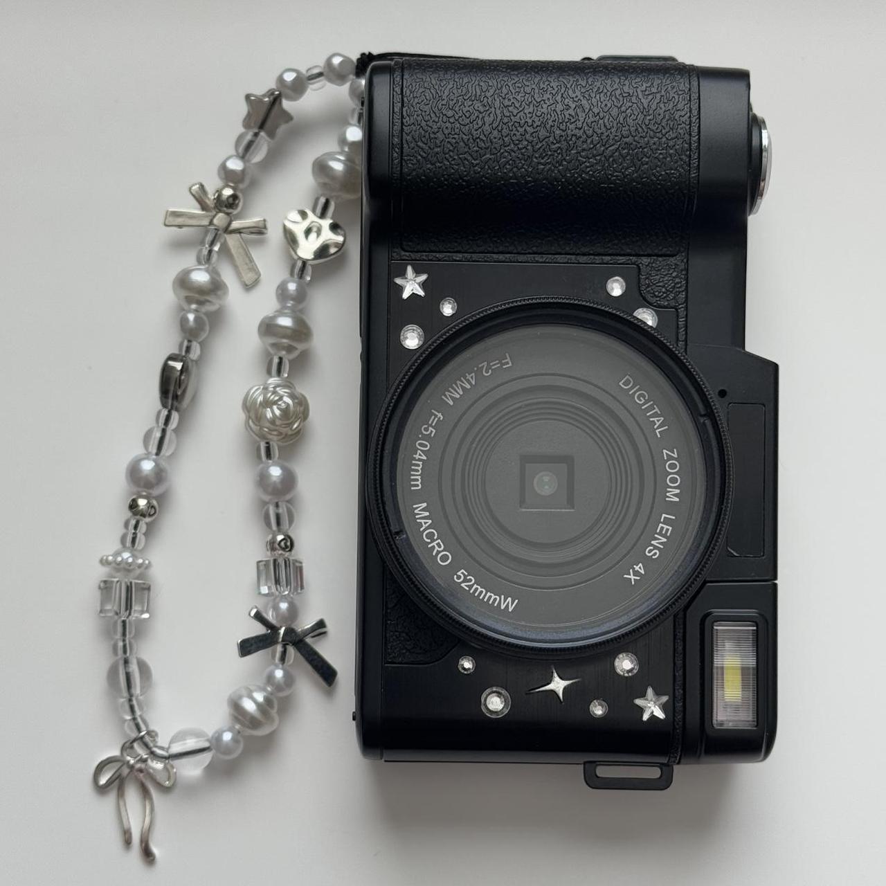 Swivel Screen Digital Camera | No Brand Name💗...