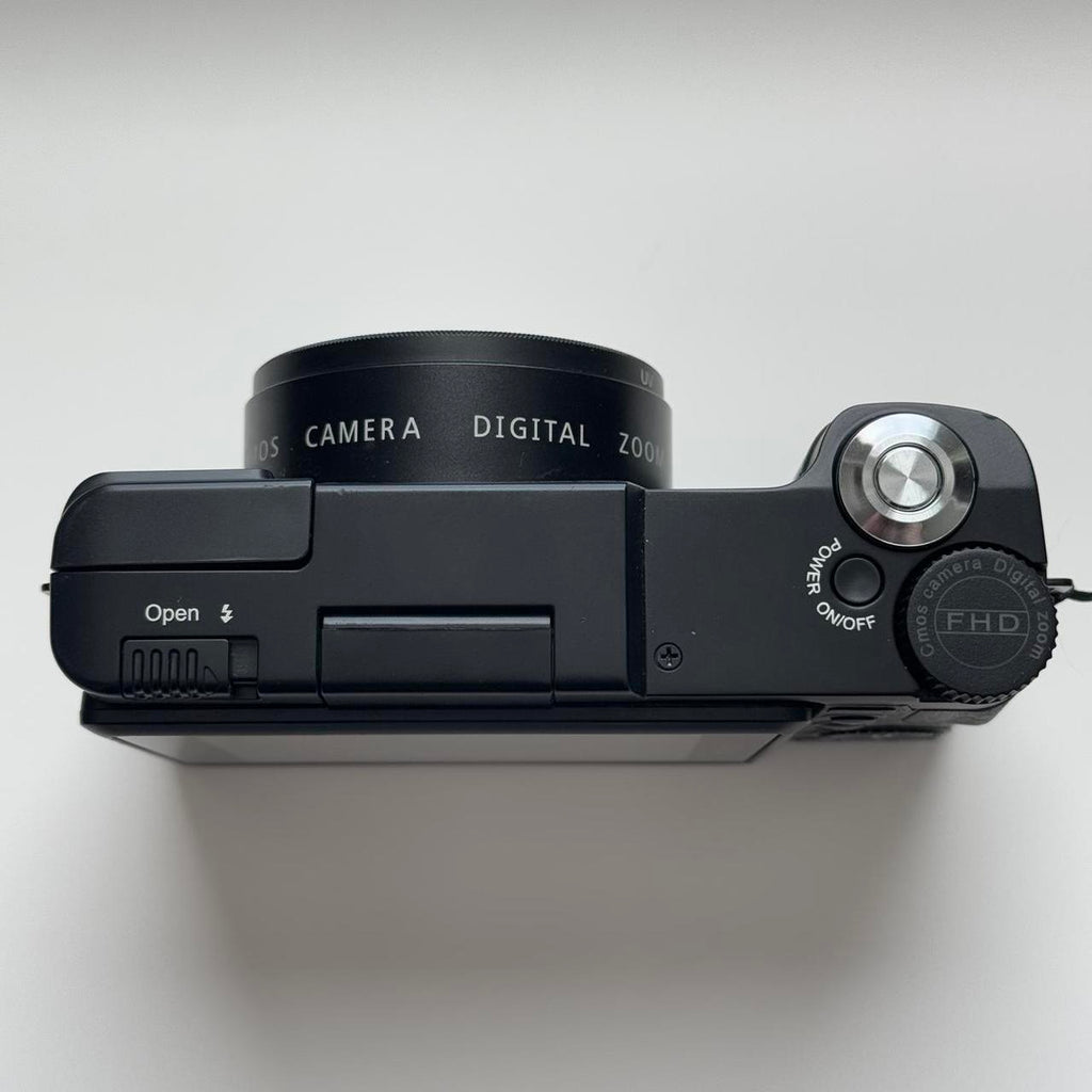 Swivel Screen Digital Camera | No Brand Name💗...