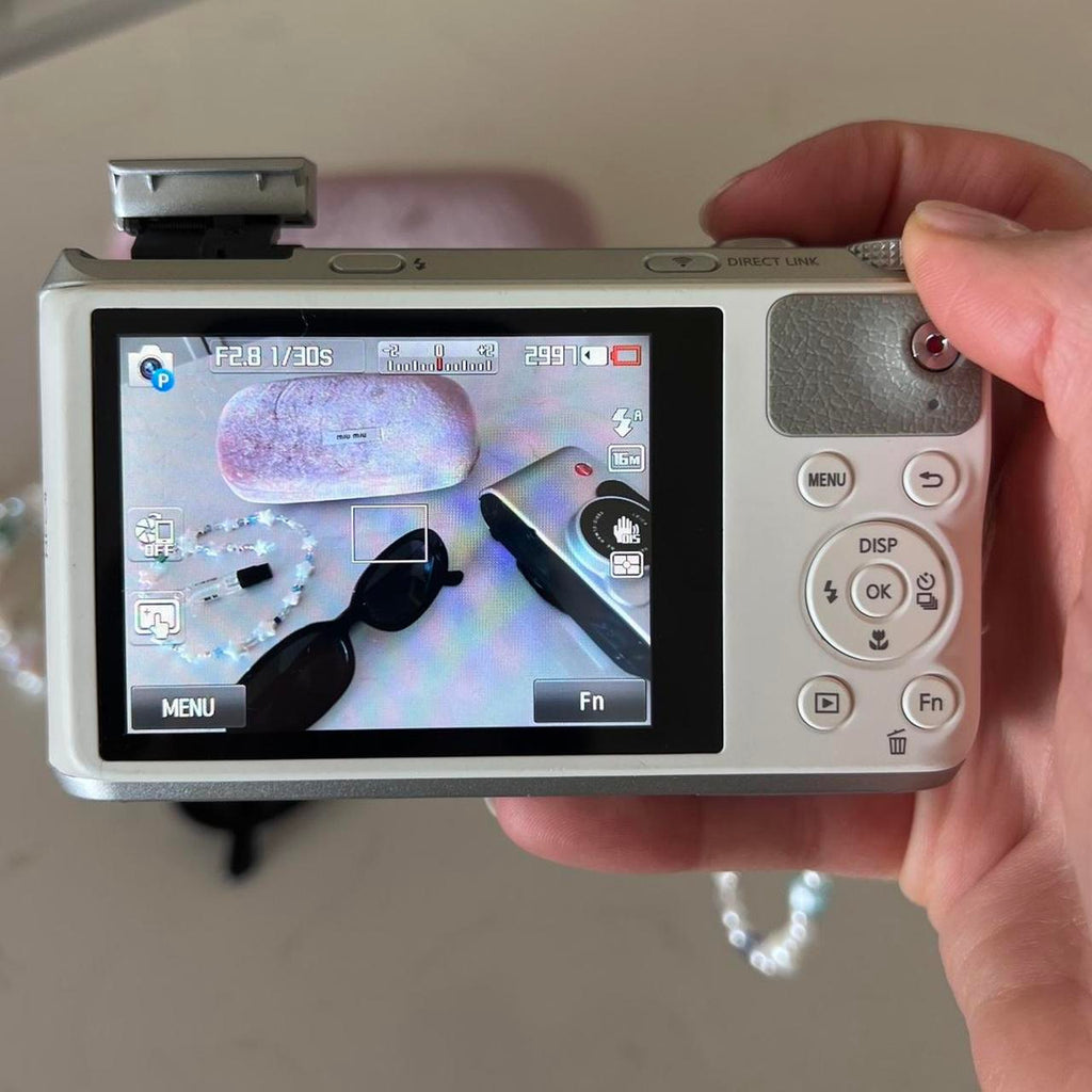 Samsung WB350F digital camera