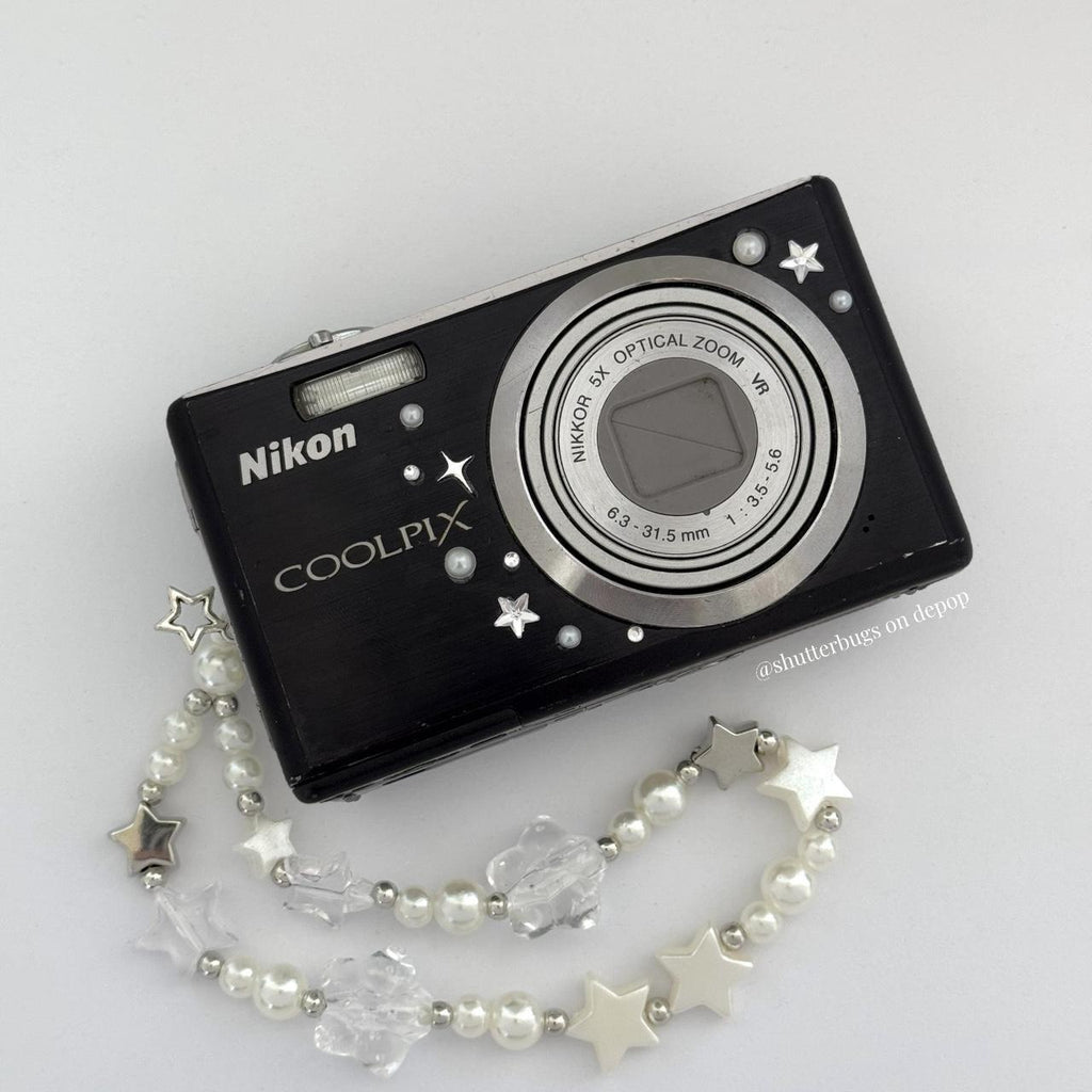 Nikon Coolpix S560 Digital Camera💗 Tested by our...